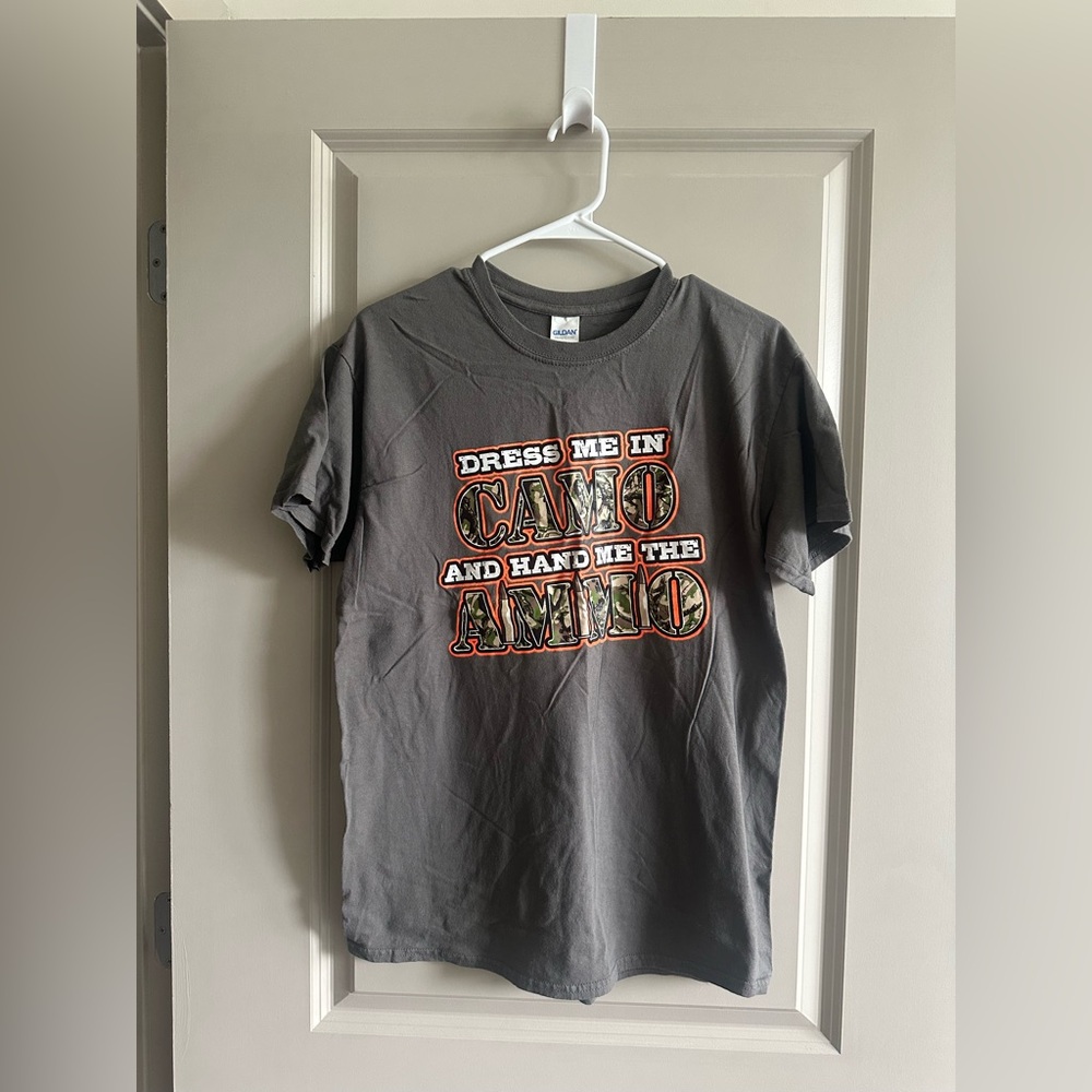 Gildan Dark Gray Camo Graphic Men's T-Shirt